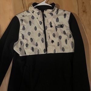 North Face half zip pullover
